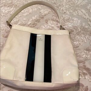 Gucci White Shoulder Bag with Black and White Center Stripe